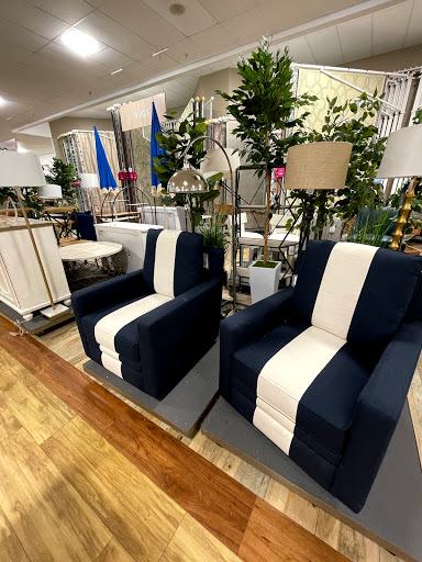 Department Store «HomeGoods», reviews and photos, 1945 W Lumsden Rd, Brandon, FL 33511, USA