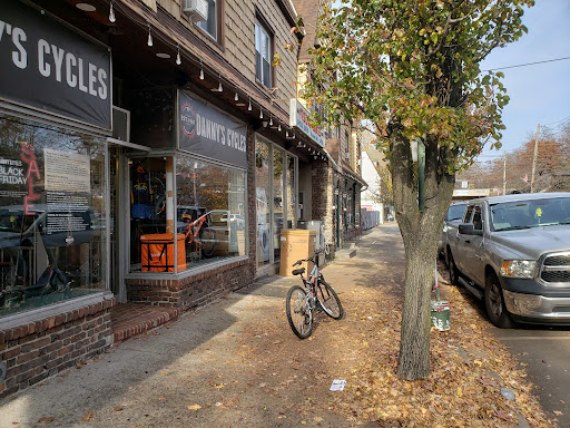 Pelham Bicycle Center, 109 Wolfs Ln, Pelham, NY 10803, USA, 