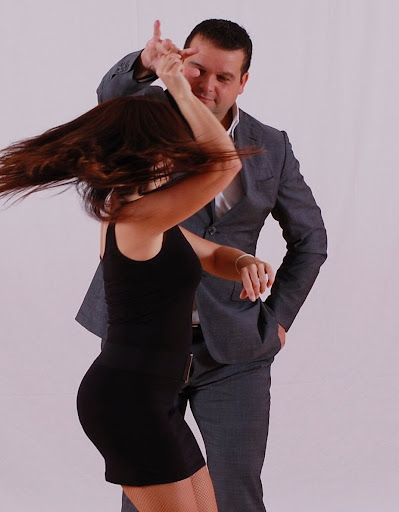 Rumbero Dance School -Salsa con Pasqualino-