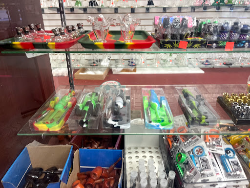 Vaporizer Store «Cigar n Vape Alexandria», reviews and photos, 678 S Pickett St, Alexandria, VA 22304, USA
