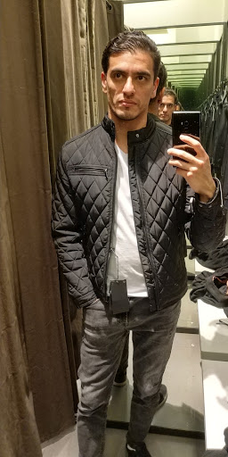 Stores to buy men's quilted vests Montevideo