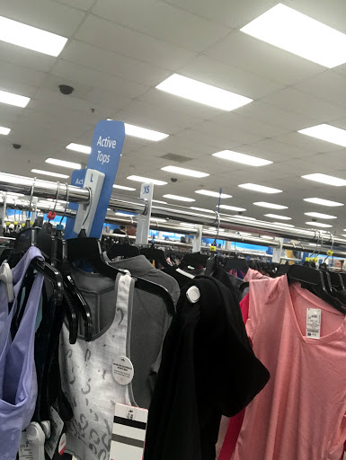 Clothing Store «Ross Dress for Less», reviews and photos, 352 S College Rd, Wilmington, NC 28403, USA