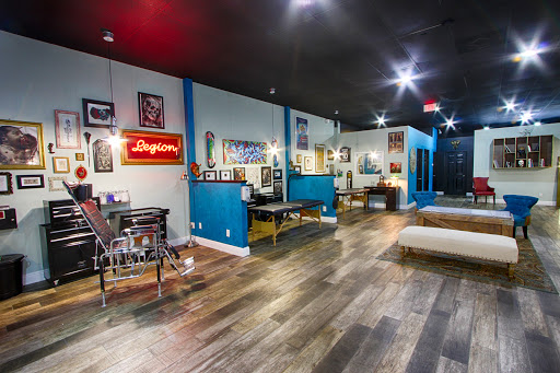 Tattoo Shop «Fallen Sparrow Tattoo Co», reviews and photos, 5049 W Irlo Bronson Memorial Hwy, Kissimmee, FL 34746, USA