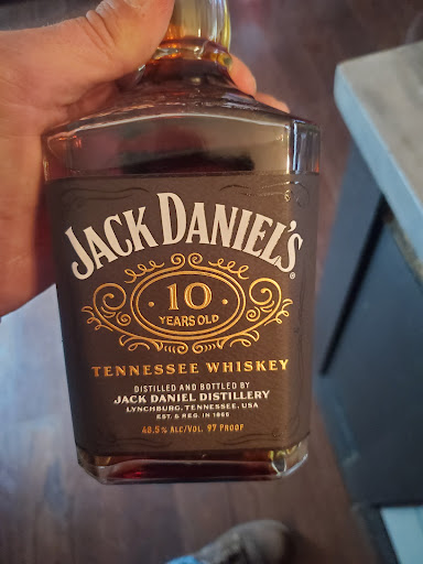 Liquor Store «B & O Liquor Store», reviews and photos, 901 Market St, Charlestown, IN 47111, USA