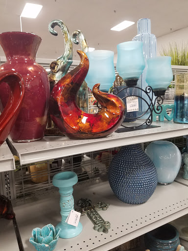 Clothing Store «Burlington Coat Factory», reviews and photos, 8320 S Cicero Ave, Burbank, IL 60459, USA