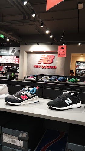 New Balance - Sportgeschäft