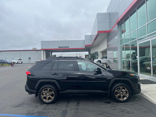 Manhattan Beach Toyota image