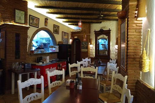 Restaurante El Pórtico - C. Almte. Ferrándiz, 37, 29780 Nerja, Málaga