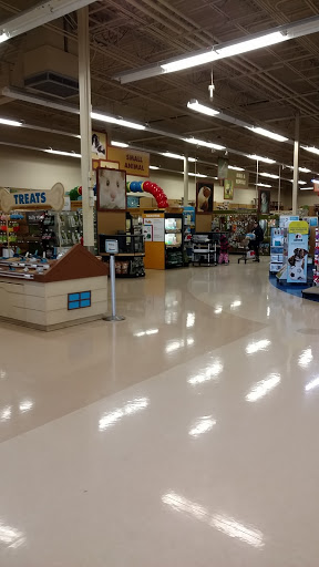 Pet Supply Store «Petco Animal Supplies», reviews and photos, 349 Perimeter Dr, Midlothian, VA 23113, USA