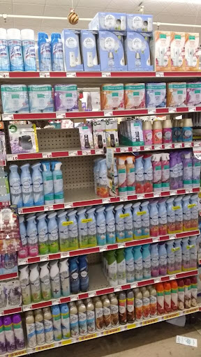 Dollar Store «FAMILY DOLLAR», reviews and photos, 1313 N Lewis Ave, Waukegan, IL 60085, USA