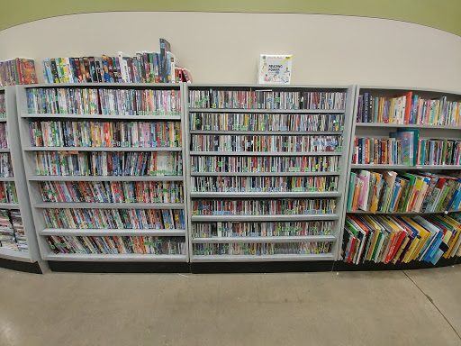 Thrift Store «Goodwill Store & Donation Center», reviews and photos, 450 N Randall Rd, Batavia, IL 60510, USA