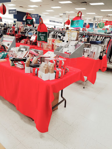 Department Store «Marshalls», reviews and photos, 13200 Middlebelt Rd, Livonia, MI 48154, USA