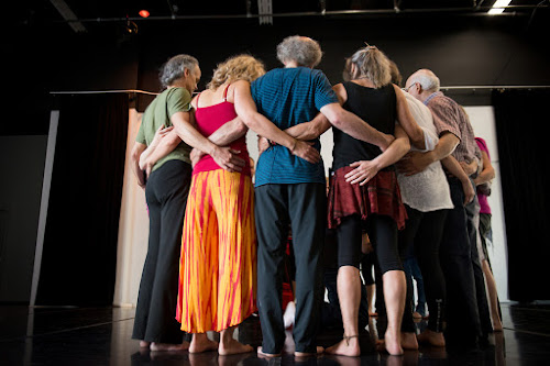 Le Rhinocéros Cours de Théâtre, Qi Gong, Spectacle à Reims