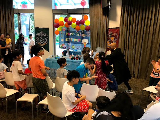 Newtonshow Central 1 - Other