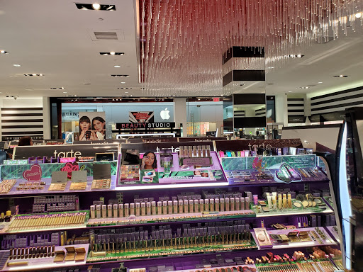 Cosmetics Store «SEPHORA», reviews and photos, 1151 Galleria Blvd, Roseville, CA 95678, USA