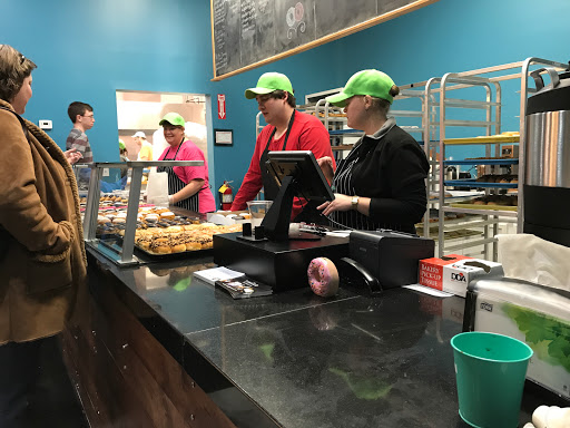 Donut Shop «Donut Central», reviews and photos, 1504 Central Ave, Columbus, IN 47201, USA