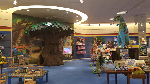 Department Store «Von Maur Eastview», reviews and photos, 300 Eastview Mall, Victor, NY 14564, USA