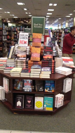 Book Store «Barnes & Noble», reviews and photos, 270 Buckland Hills Dr #1024, Manchester, CT 06040, USA