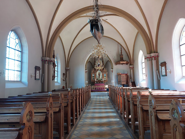 Anmeldelser af Hylleholt Kirke i Fensmark - Kirke