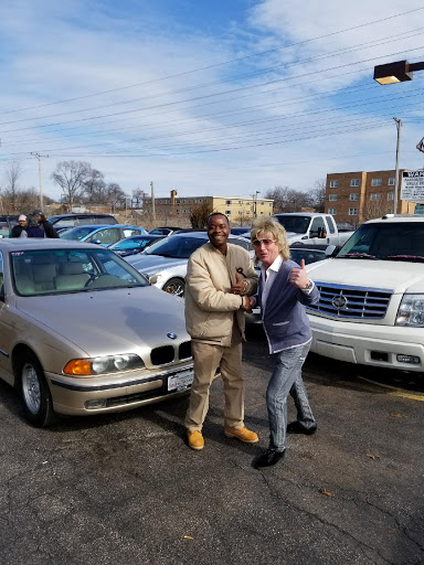 Used Car Dealer «Redefined Auto Sales», reviews and photos, 5050 Dempster St, Skokie, IL 60077, USA