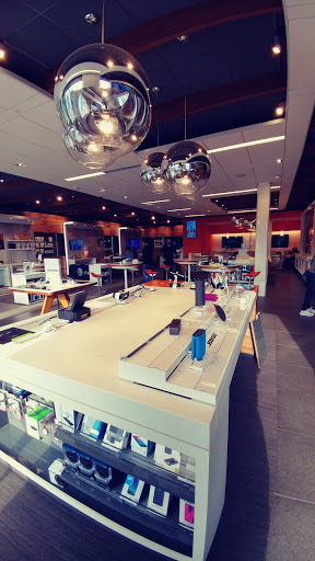 Cell Phone Store «AT&T», reviews and photos, 500 Lincoln St #1, Worcester, MA 01605, USA