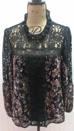 Boutique «What Women Want Resale Boutique», reviews and photos, 9012 Research Blvd Ste C12, Austin, TX 78758, USA