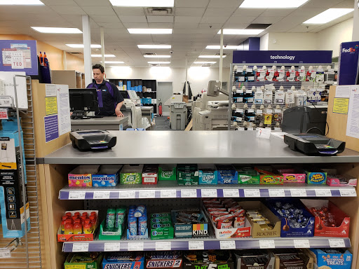 Shopping Mall «Hazard Center», reviews and photos, 7610 Hazard Center Dr, San Diego, CA 92108, USA