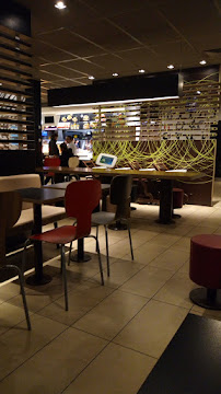 Atmosphère du Restauration rapide McDonald's à Saint-Pourçain-sur-Sioule - n°12