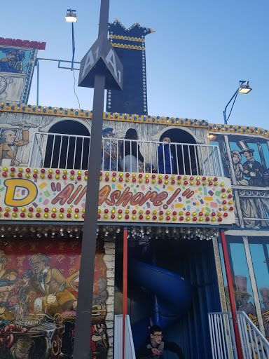 Movie Theater «Showcase Cinema de Lux Revere», reviews and photos, 565 Squire Rd, Revere, MA 02151, USA