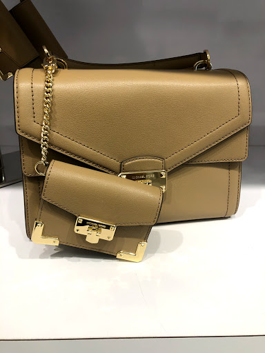 Fashion Accessories Store «Michael Kors», reviews and photos, 20-A Killingworth Turnpike #430, Clinton, CT 06413, USA