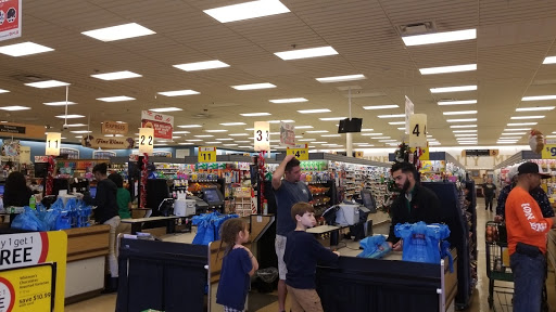 Grocery Store «BI-LO», reviews and photos, 2142 E Victory Dr, Savannah, GA 31404, USA