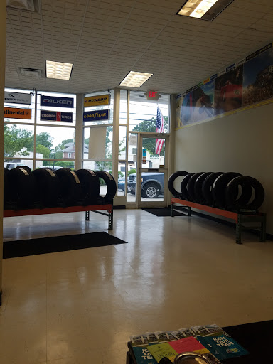 Tire Shop «Mavis Discount Tire», reviews and photos, 300 W Main St, Bay Shore, NY 11706, USA