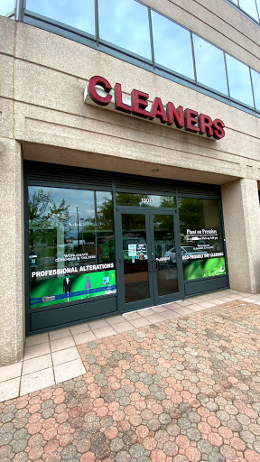 Dry Cleaner «Worldgate Cleaners», reviews and photos, 13077 Worldgate Dr, Herndon, VA 20170, USA