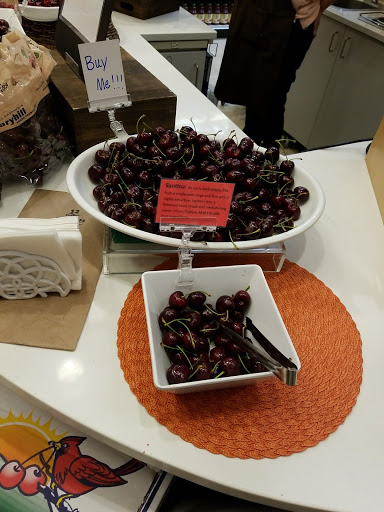 Grocery Store «New Seasons Market Mountain Park», reviews and photos, 3 Monroe Pkwy, Lake Oswego, OR 97035, USA