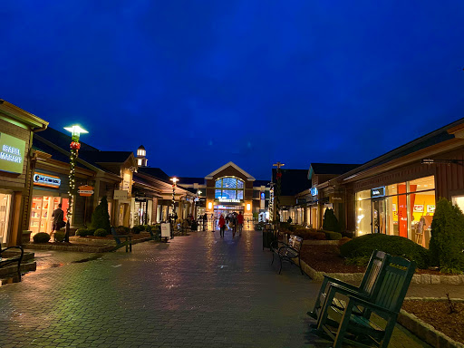 Shoe Store «Converse Factory Store», reviews and photos, 950 Grapevine Ct, Central Valley, NY 10917, USA