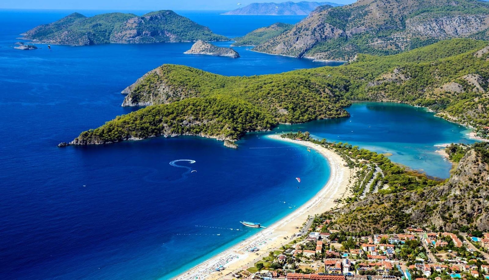 Photo of Oludeniz beach amenities area