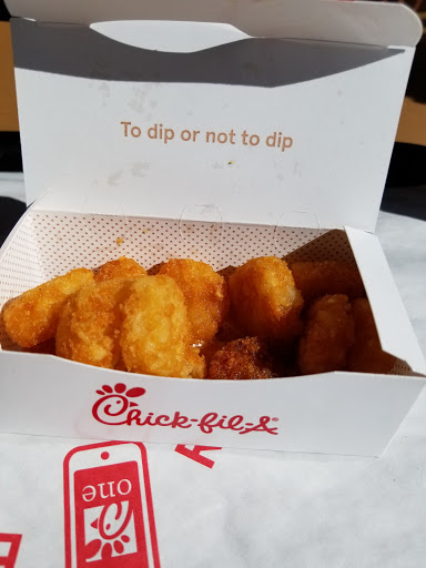 Fast Food Restaurant «Chick-fil-A», reviews and photos, 301 E Loop Rd, Wheaton, IL 60189, USA