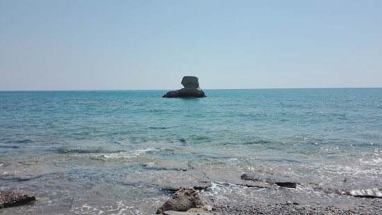 Armenopetra beach