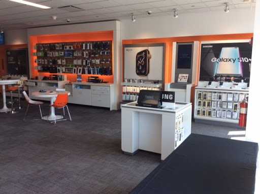 Cell Phone Store «AT&T», reviews and photos, 3 Boylston St, Chestnut Hill, MA 02467, USA