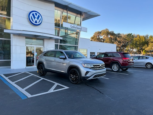 Volkswagen Dealer «Lakeland Volkswagen», reviews and photos, 209 S Lake Parker Ave, Lakeland, FL 33801, USA