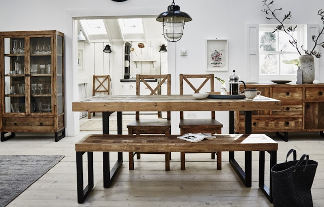 Reviews of JB Mclean Interiors in Edinburgh - Furniture store