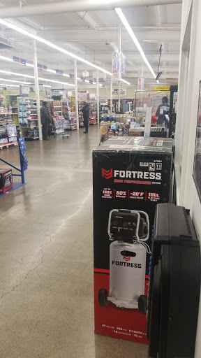 Hardware Store «Harbor Freight Tools», reviews and photos, 24022 Hesperian Blvd, Hayward, CA 94545, USA
