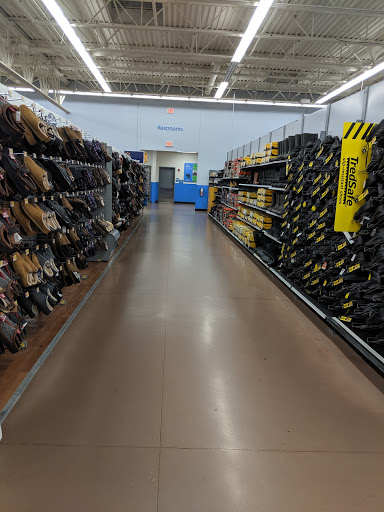 Department Store «Walmart Supercenter», reviews and photos, 100 Valley Pkwy, Whitinsville, MA 01588, USA