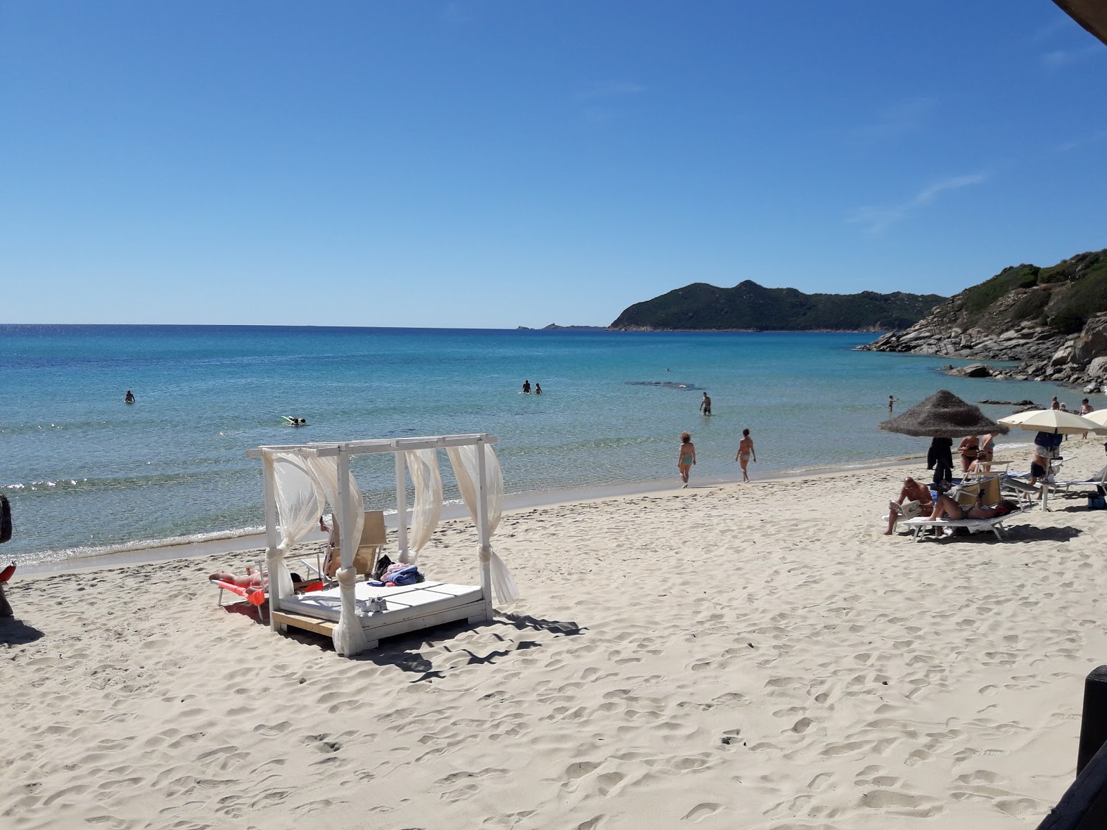 Fotografie cu Plaja Cala Monte Turno zona parțial reamenajată
