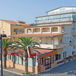 Hotel President Viale della Dalmazia, 136, 66054 Marina di Vasto CH, Italia