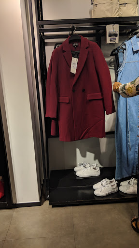 Stores to buy women's coats Buenos Aires