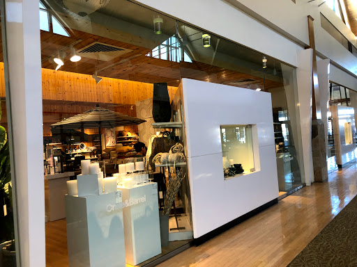Furniture Store «Crate and Barrel», reviews and photos, 8505 Park Meadows Center Dr, Lone Tree, CO 80124, USA