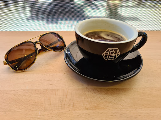 FiveFiveFive – Coffee Cycling Culture — 555