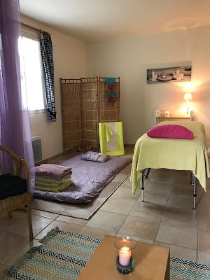 Hélène Decomble massage bien-être & somatothérapie à Arçais