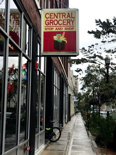 Grocery Store «Central Grocery», reviews and photos, 234 W 3rd St, Davenport, IA 52801, USA